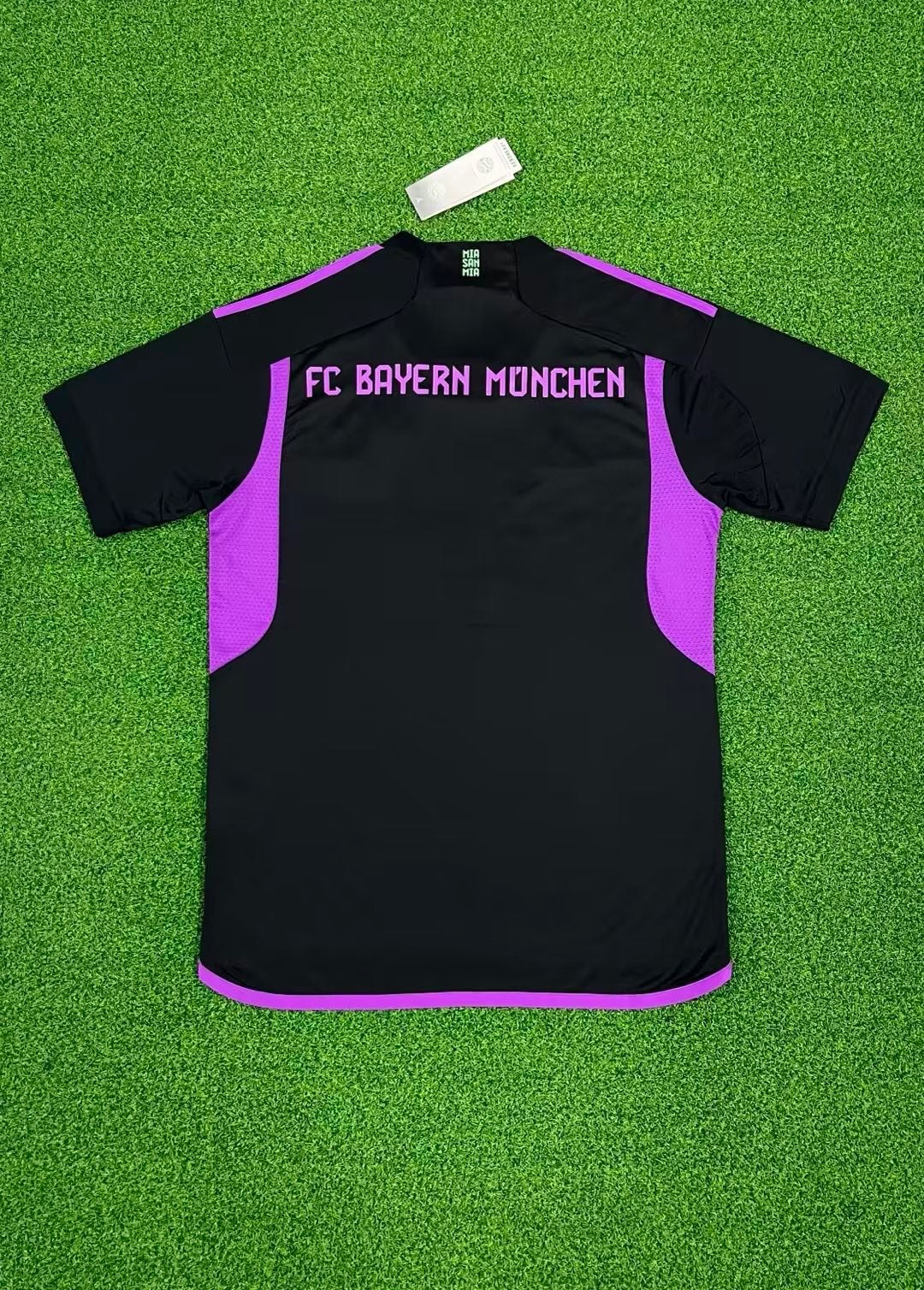 Bayern Munich maillot Extérieur 2023 2024